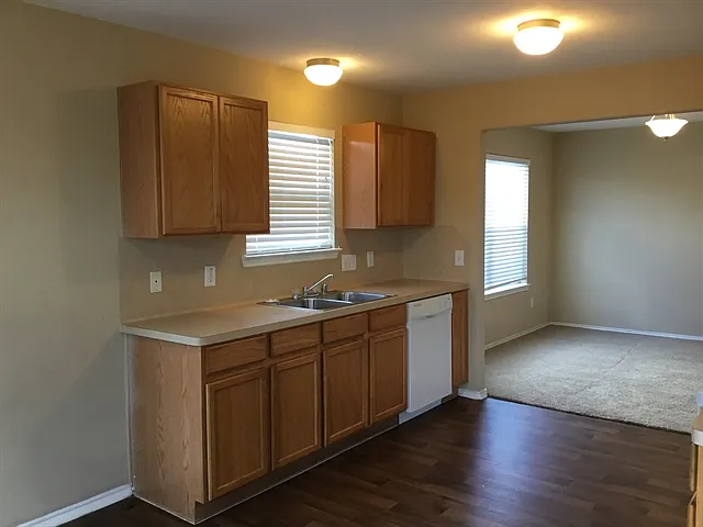 12702 Rio Quatro Dr — Photo 3