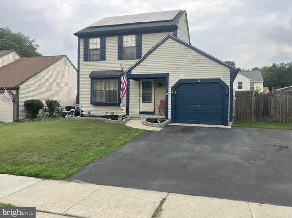 3 Cobblestone Ct, Sicklerville, NJ 08081