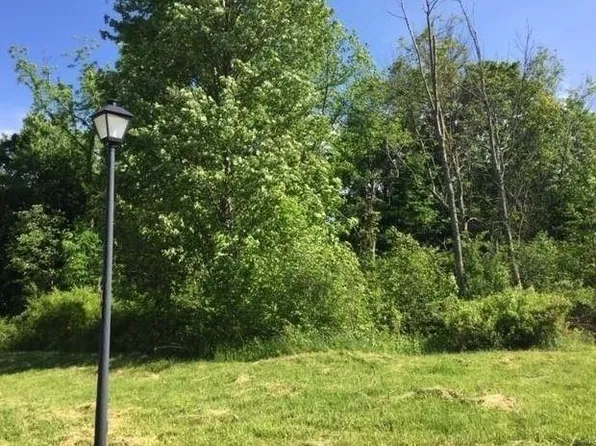 Hialeah Ct, Erie, PA 16506