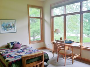 13298 Promontory Trl, Roscoe, IL 61073