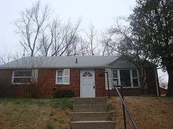 2nd image of 6938 Decatur Pl