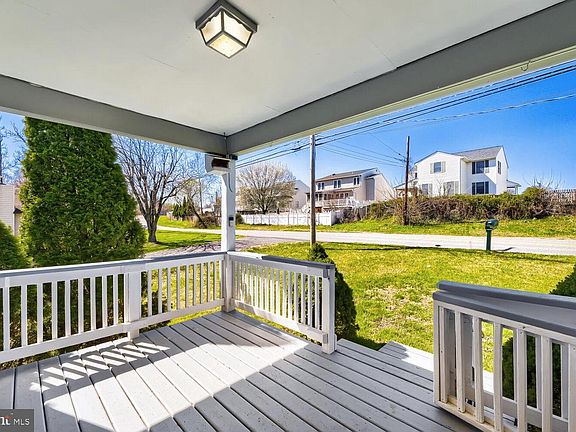 3rd image of 4425 E Joppa Rd
