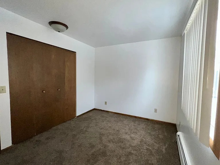 2740 Maple Dr — Photo 4
