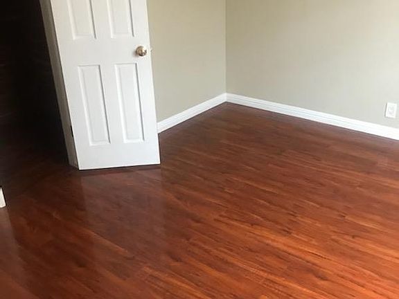 5th image of 813 Larch St #A