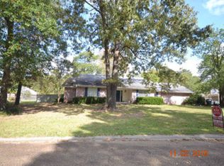 2600 Foxrun, Magnolia, AR 71753