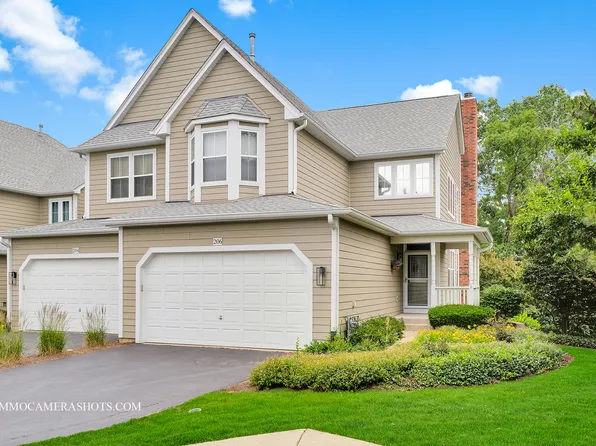 206 Tanglewood Dr, Glen Ellyn, IL 60137