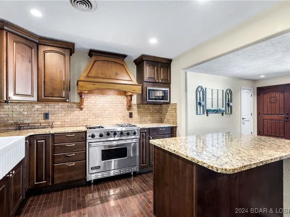 64 Russells Rd, Camdenton, MO 65020