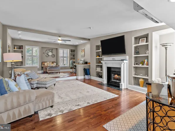 1518 Mount Vernon St #3, Philadelphia, PA 19130