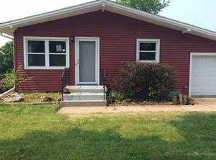 1424 38th St, Sioux City, IA 51104