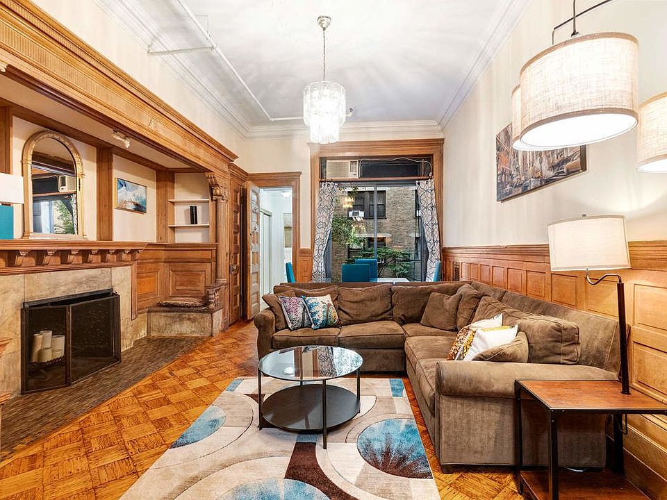 1st image of 264 W 73rd St #11