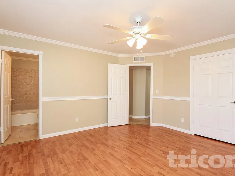 6237 W Marconi Ave — Photo 8