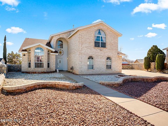 5th image of 4572 Loma Linda Cir