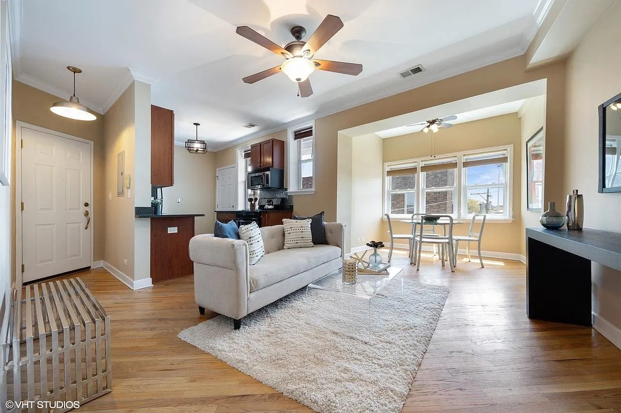 1 bed, 900 sqft, $1,895 — Photo 1
