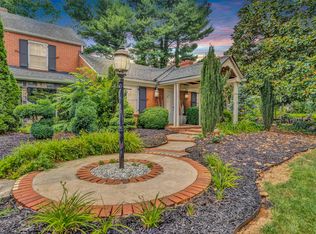 5112 Woodbury St NW, Roanoke, VA 24012