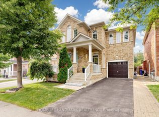 129 Beare Trl, Newmarket, ON L3X 3B6