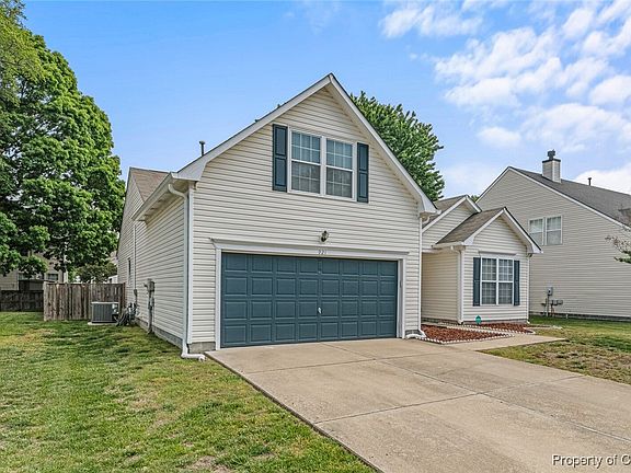 2nd image of 921 Hanson Dr