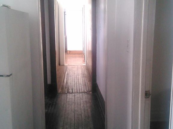 5th image of 315 N Lotus Ave #2