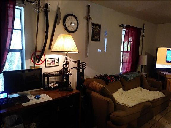 5th image of 125 49th Ave