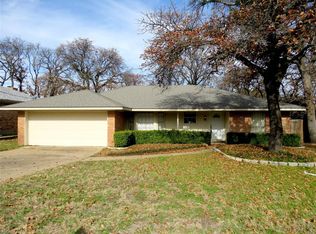 4103 Shamrock Dr, Arlington, TX 76016