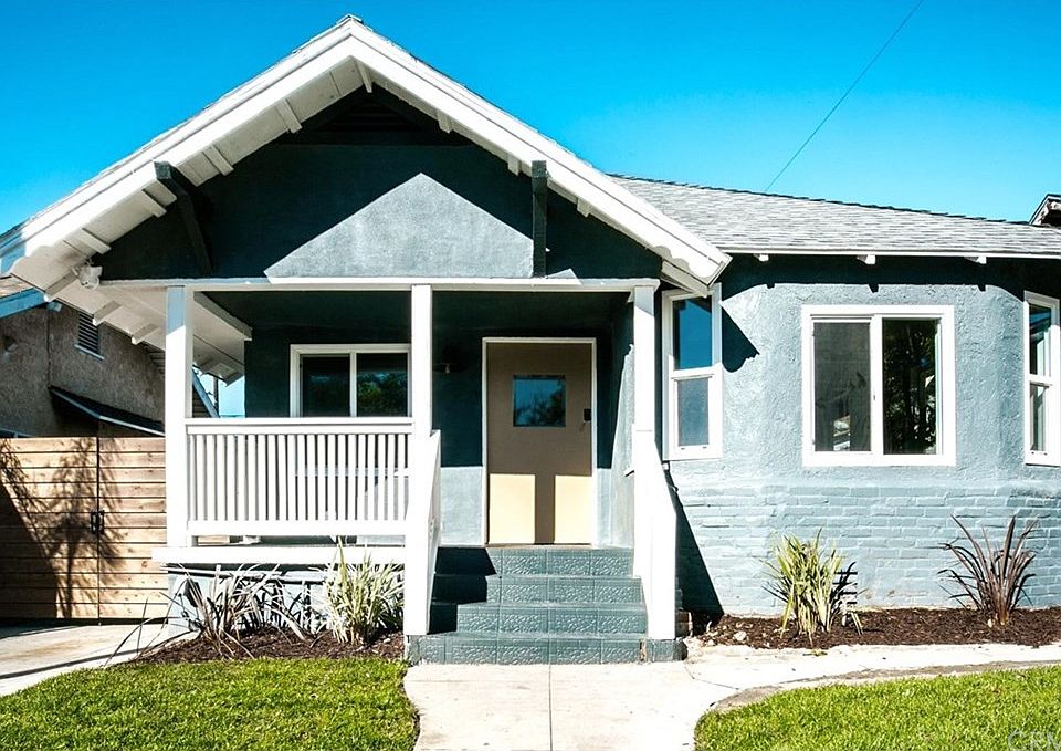 1st image of 3329 Roseview Ave