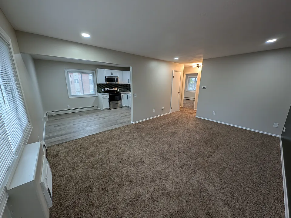 35 Terrel Dr #4