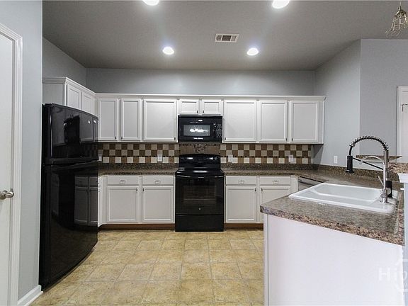 4th image of 3319 Fernview Drive