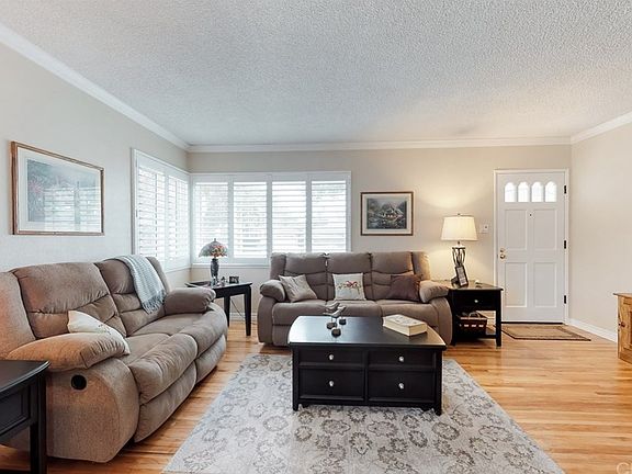 4th image of 16715 E Clovermead St