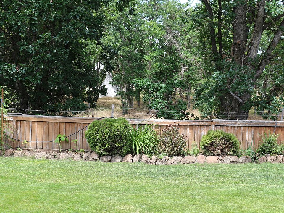 2nd image of 2147 Rabun Way