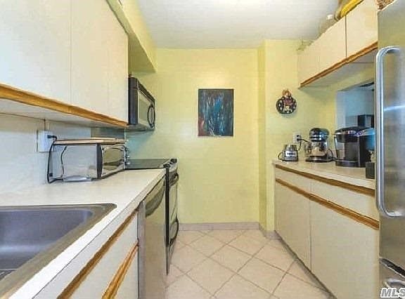 5th image of 235 Park Ave #204