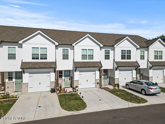 3rd image of 445 Harper Village Way