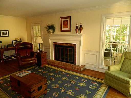 3rd image of 315 Woodchuck Ct