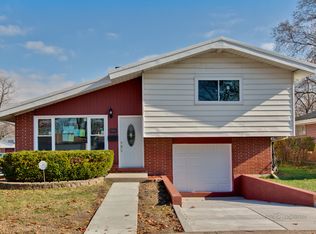 15203 Woodlawn Ave, Dolton, IL