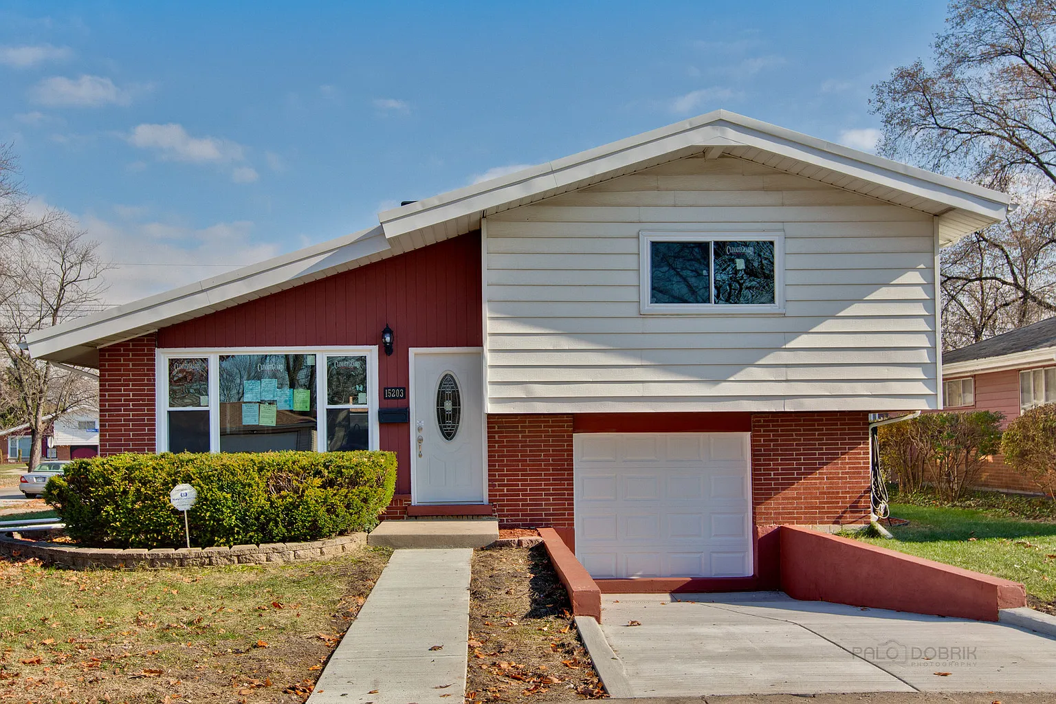 15203 Woodlawn Ave photo 1