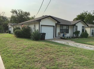3201 Marys Ln, Fort Worth, TX 76116