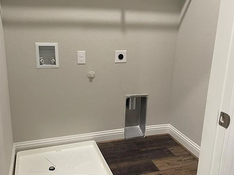 6810 Jade Dr — Photo 14