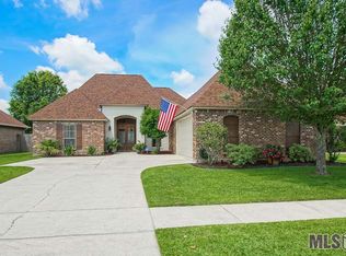 34231 Spring Lake Dr, Walker, LA 70785