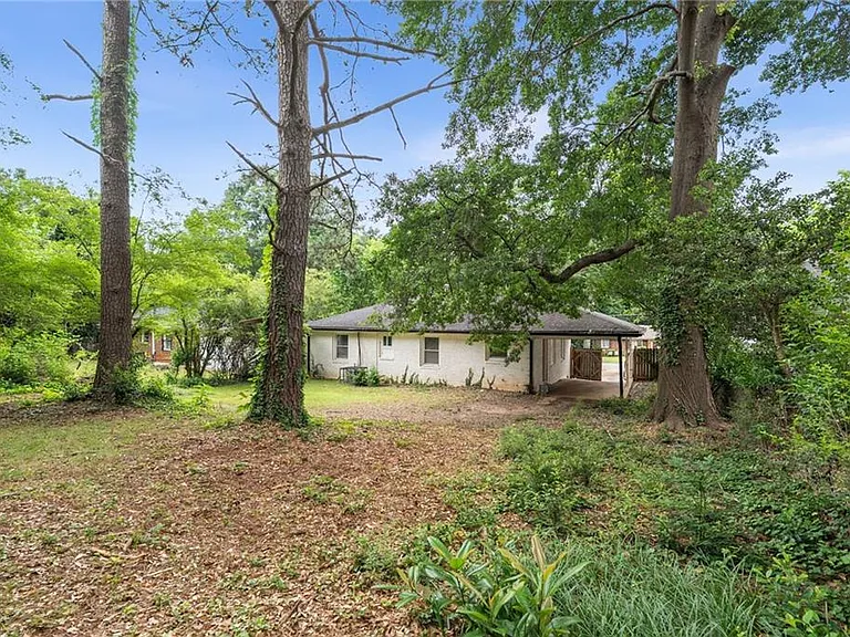 2035 Miriam Ln — Photo 26