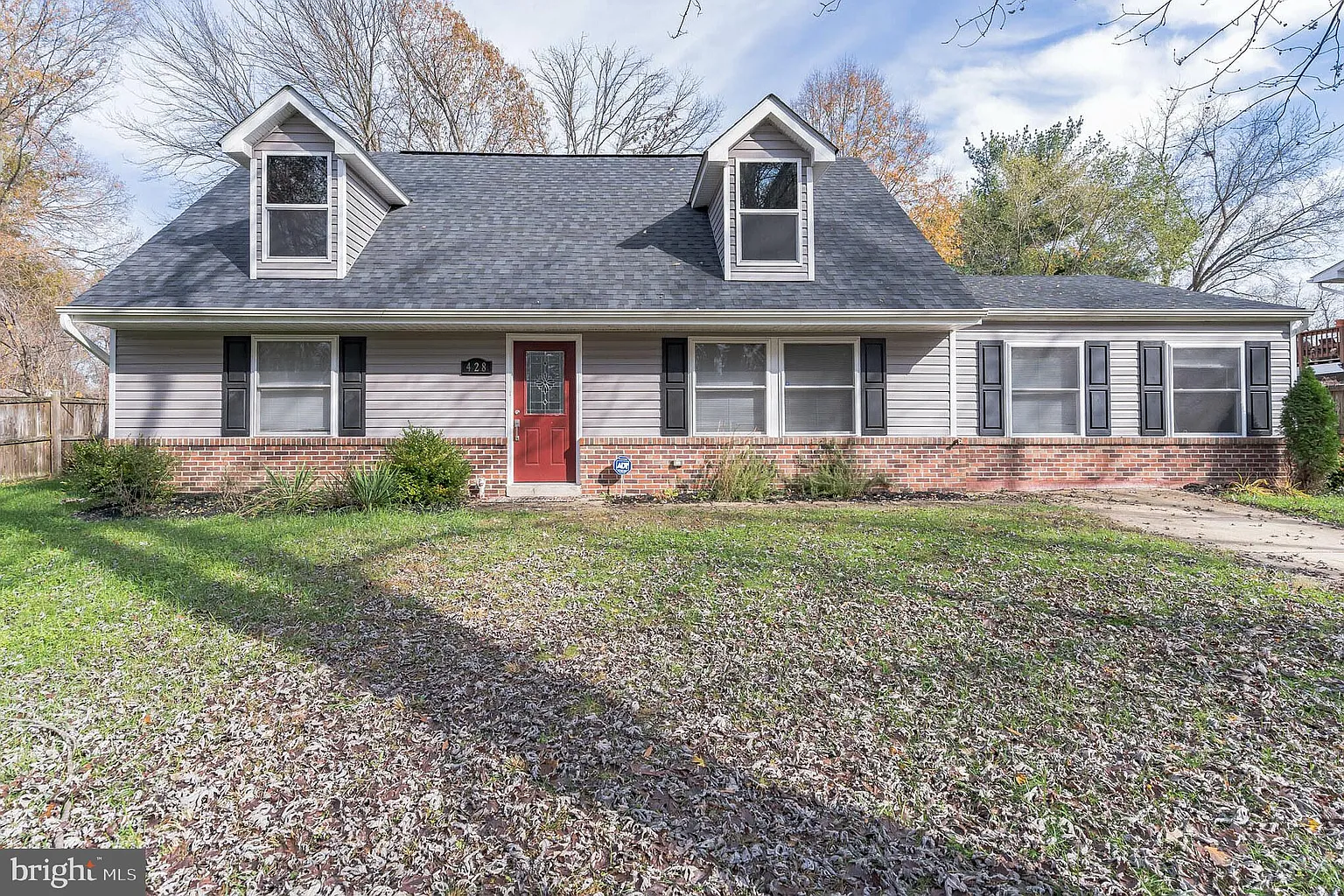 428 University Dr photo 1
