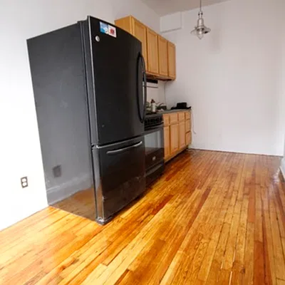 Rented by Nooklyn NYC LLC | media 17