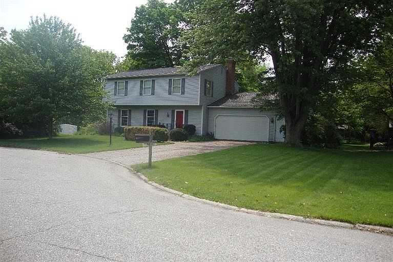 1st image of 312 Salem Ct