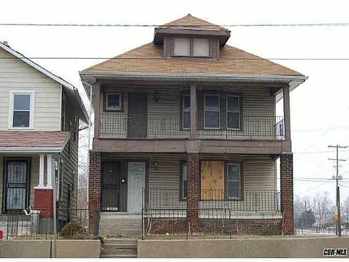 928 E 5th Ave #1/2 Photo 1