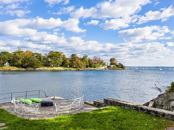 675 Steamboat Rd 02 - PRINT.jpg