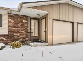 6752 Waterview Dr SW, Grandville, MI 49418