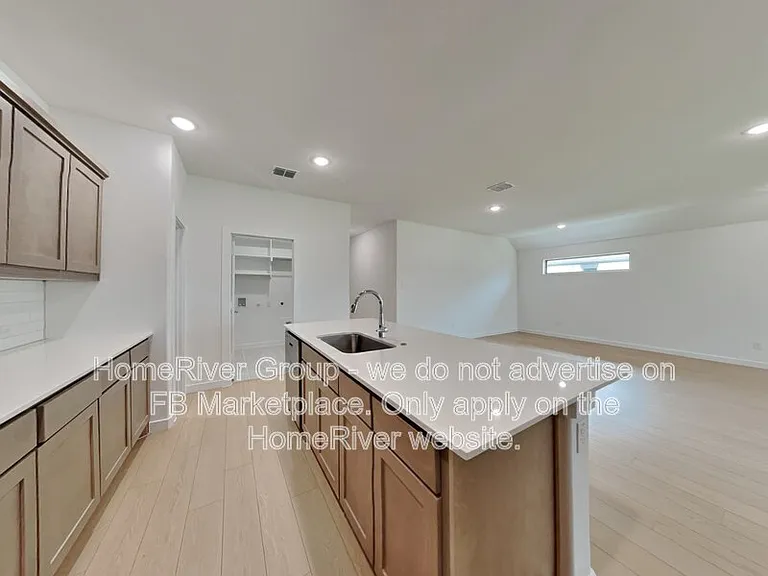 425 Leopold Trl — Photo 7