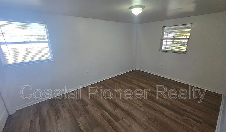 8819 W Robson St — Photo 8