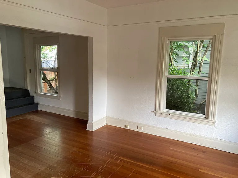 5104 NE 25th Ave — Photo 5