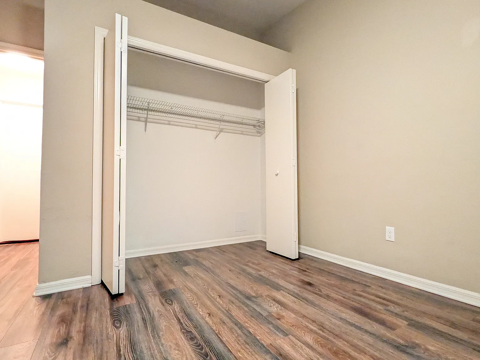 3 bed, $700 — Photo 3