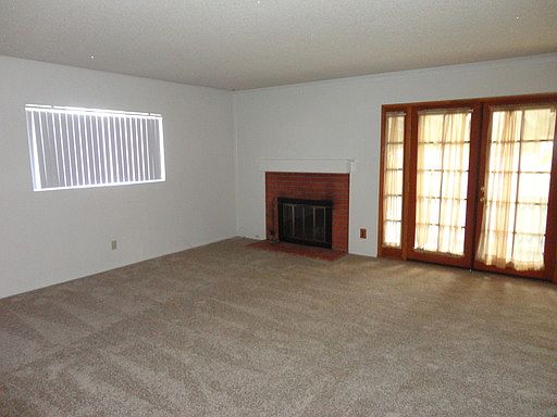 2nd image of 601 Downer Ave