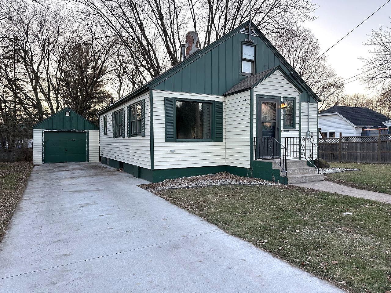 56 15th St, Clintonville, WI 54929 Zillow
