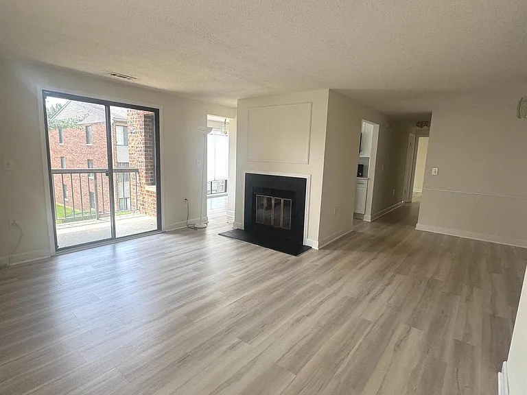 18001 Chalet Dr #19202 — Photo 27